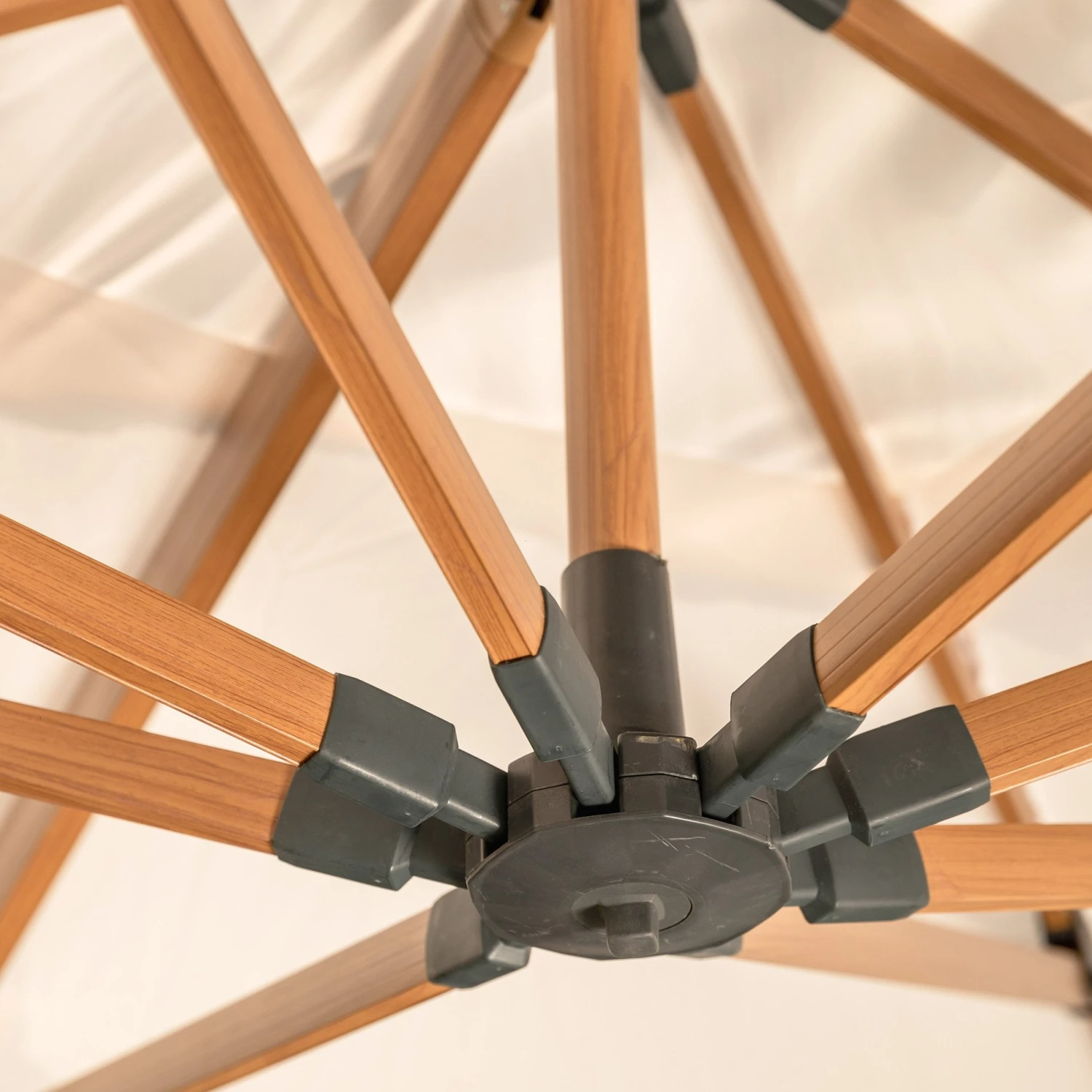 Parasol Déporté Yucatan Rectangulaire (L4 X 3m) - Bois Et Blanc 4 Parasol Déporté Yucatan Rectangulaire (L4 X 3m) - Bois Et Blanc – Image 2