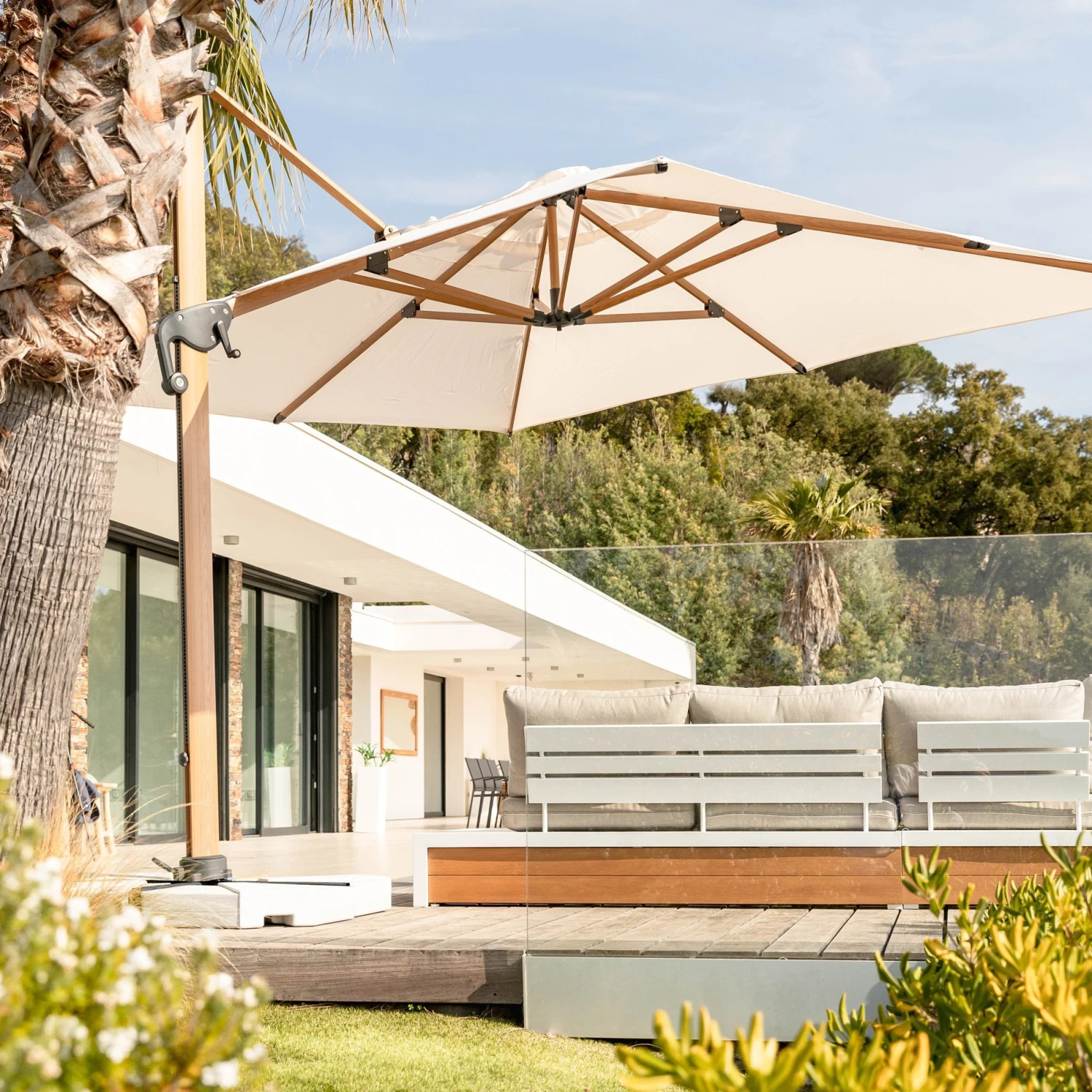 Parasol Déporté Yucatan Rectangulaire (L4 X 3m) - Bois Et Blanc 9 Parasol Déporté Yucatan Rectangulaire (L4 X 3m) - Bois Et Blanc – Image 7