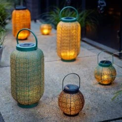 Lanterne Solaire à LED Orient - Blanc Chaud -Default Template 7 solar lanterne metal noir 113096 1642602186