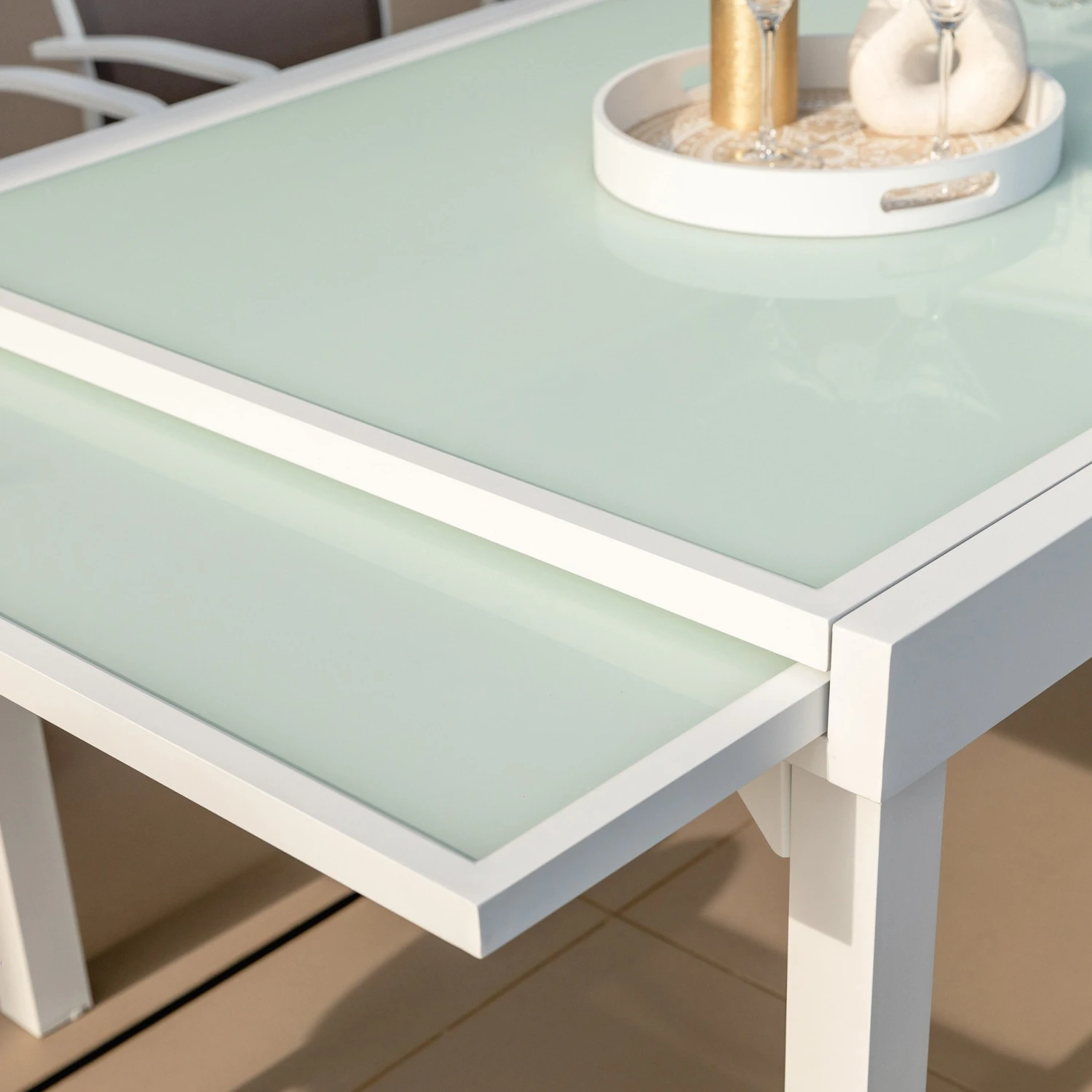 Table De Jardin Extensible 12 Places En Verre Murano (320 X 100 Cm) - Blanche 4 Table De Jardin Extensible 12 Places En Verre Murano (320 X 100 Cm) - Blanche – Image 2