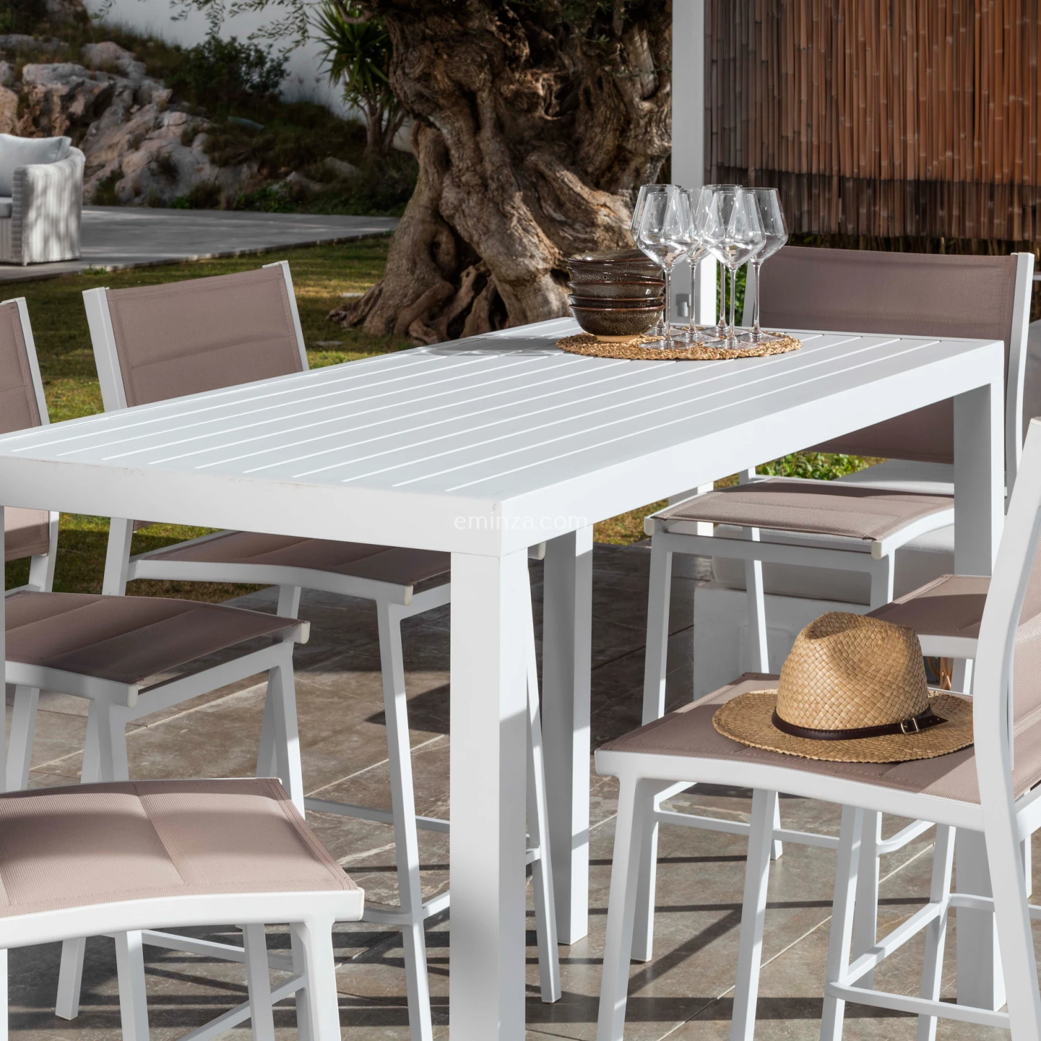 Table Haute 6 Places Aluminium Murano - Blanche 5 Table Haute 6 Places Aluminium Murano - Blanche – Image 3